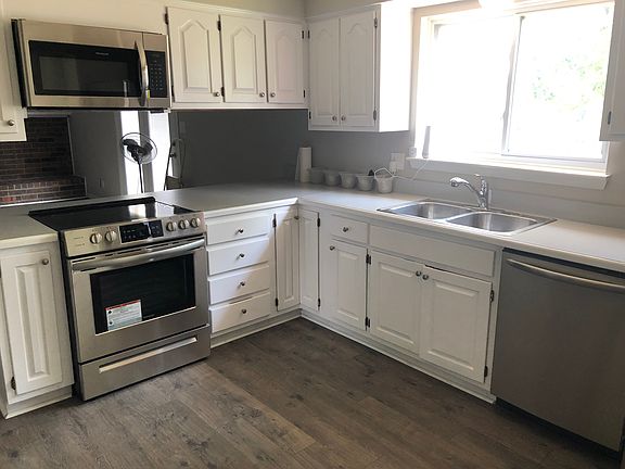 2nd image of 5525 Yeager Ct