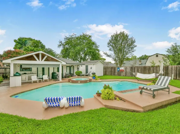 1901 Tulsa St, Deer Park, TX 77536