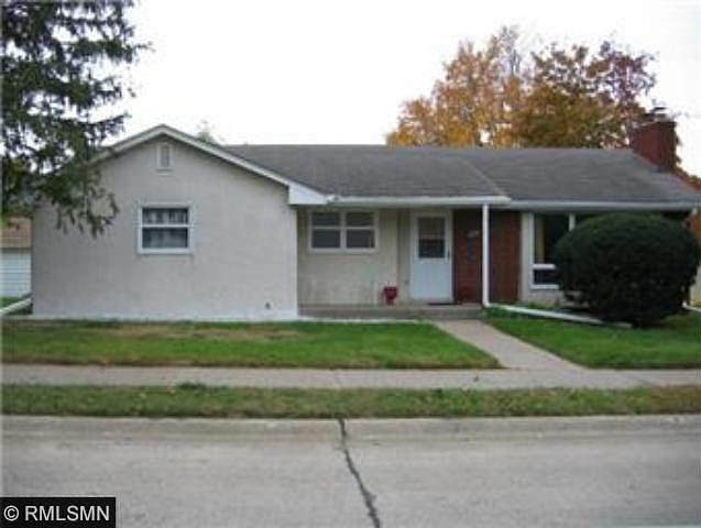 1st image of 1400 37th Ave NE