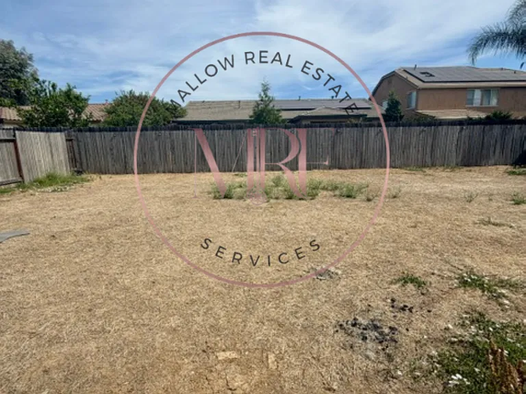1451 Dunwoody Dr — Photo 12