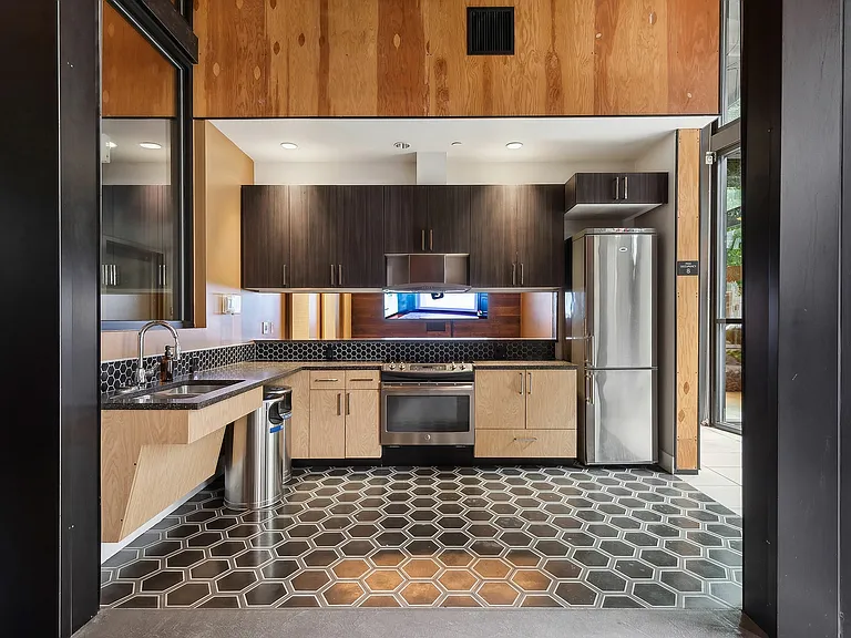 SouthLakeUnion_amenity_kitchen