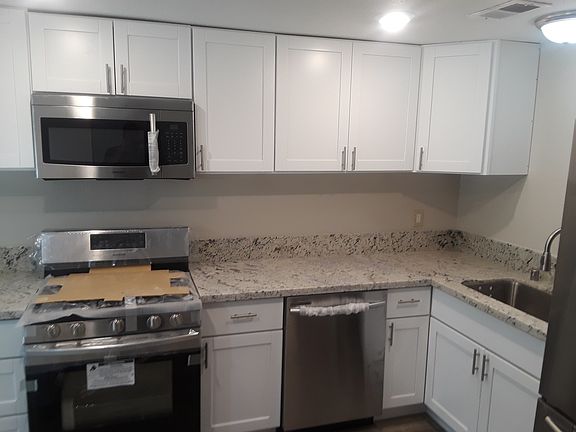 2nd image of 2704 La Verta Ct
