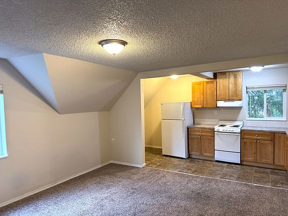 5th image of 205 19th Ave SE #6