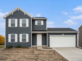 1230 Lockes St, Howell, MI 48843