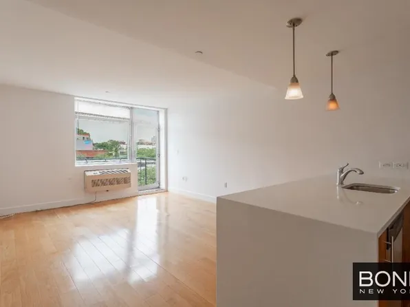 12-22 30th Avenue image 1 of 6