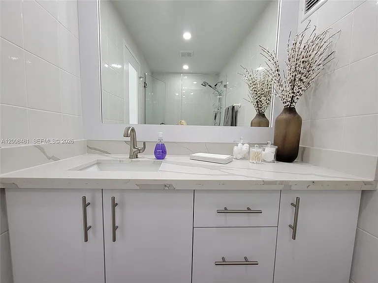 3505 S Ocean Dr #1203 — Photo 29