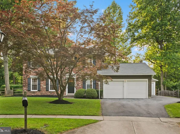 5 Longworth Ct, Gaithersburg, MD 20879