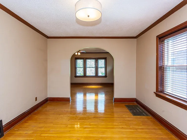 6332 Oleatha Ave — Photo 15