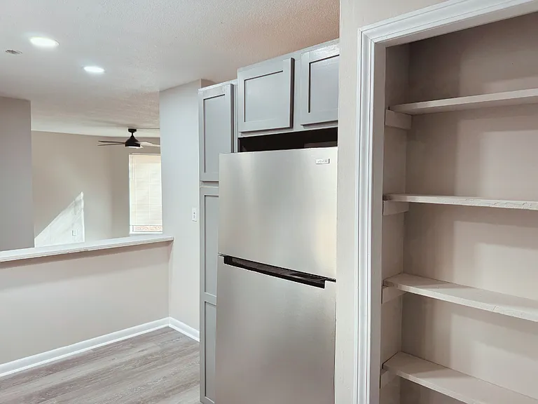 2553 Terrace Trl — Photo 3