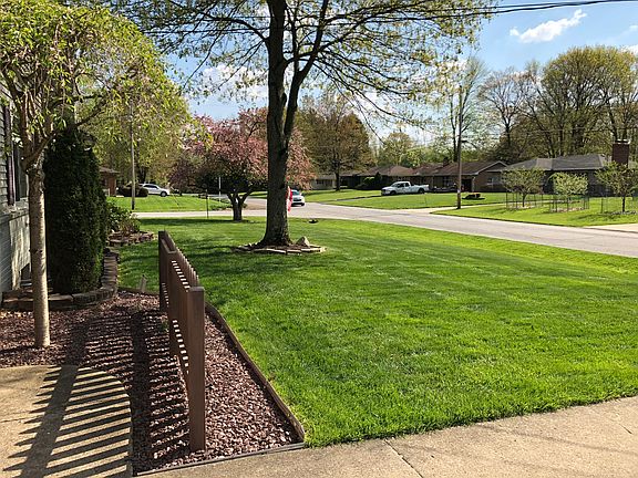 4th image of 54 Gillian Ln