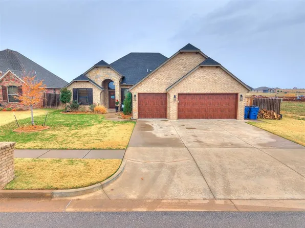 1230 Auburn Cir NE, Piedmont, OK 73078