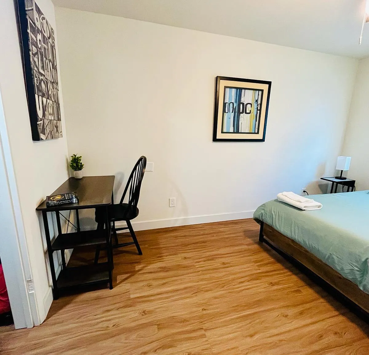 4 bed, 2.0 bath, 1400 sqft, $793 — Photo 1