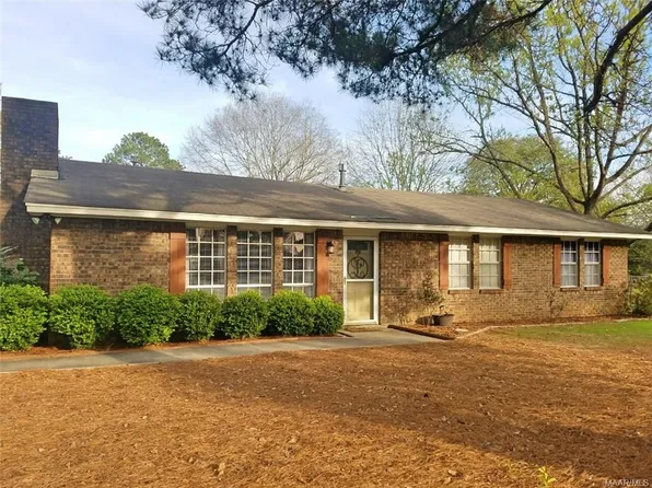 8 2nd St, Wetumpka, AL 36092
