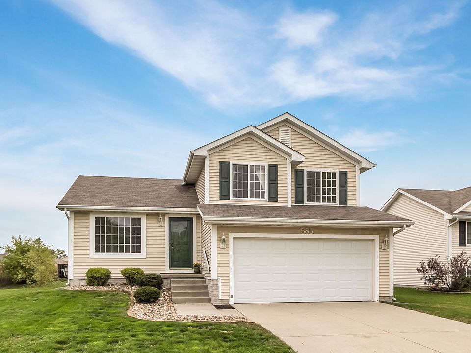 1st image of 585 SE Prairie Park Ln
