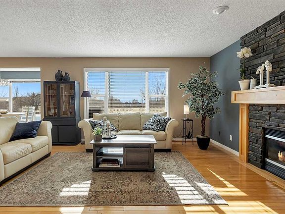 5th image of 133 Rocky Ridge Heath NW