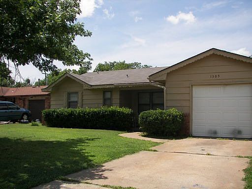 1st image of 1305 Beechwood Dr