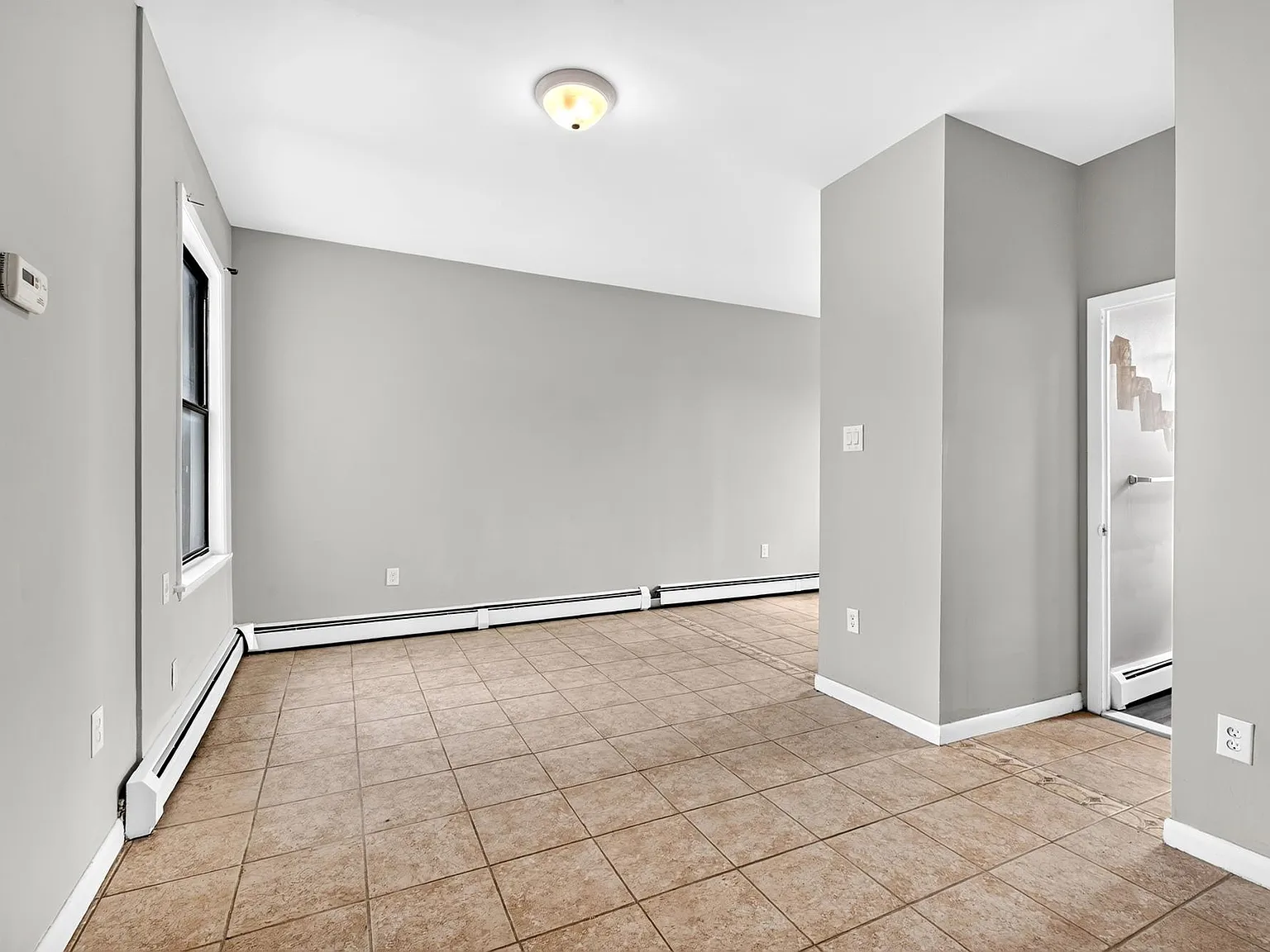 1 bed, 1.0 bath, 550 sqft, $1,650 — Photo 2