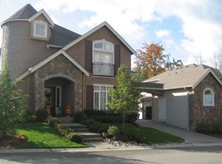 215 238th Ave SE, Sammamish, WA 98074