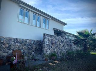 604 Channel View Dr, Port Aransas, TX 78373