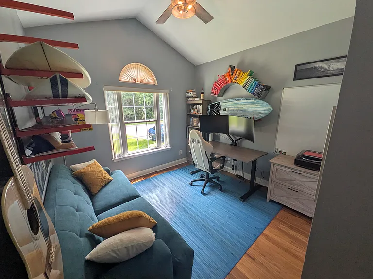Guest Bedroom 2 / Office
Flexible bedroom or office with excellent natural light, a dedicated closet and comfortable space. Higher vaulted ceilings add an open feel to this versatile room.