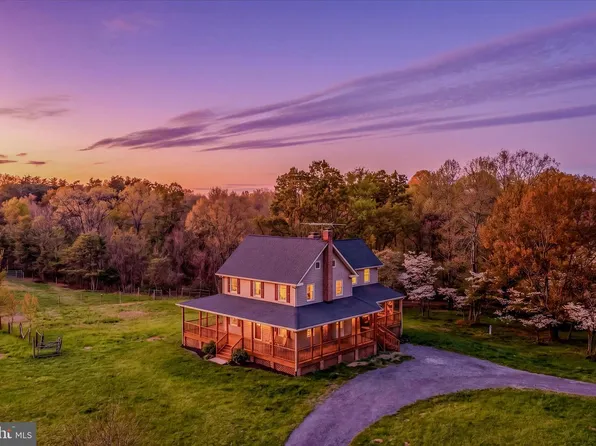 344 Tub Run Hollow Rd, Hedgesville, WV 25427