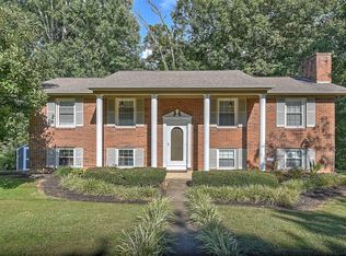 1041 Amersham Rd, Kingsport, TN 37660