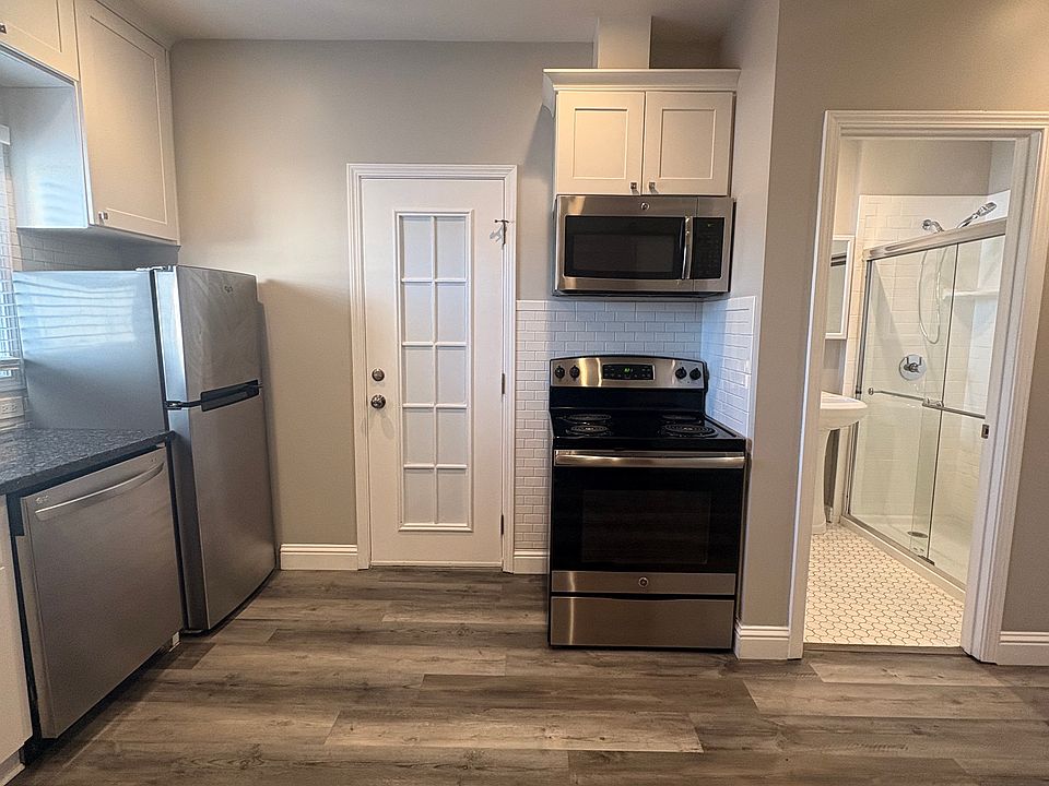 1st image of 123 17th St #305