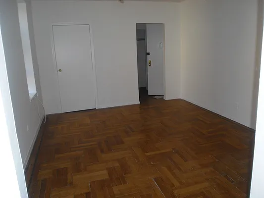 Rented by Arena Real Estate | media 10