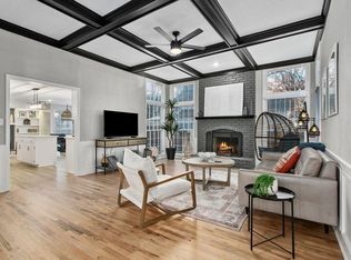 9406 Hall Dr, Lenexa, KS 66219