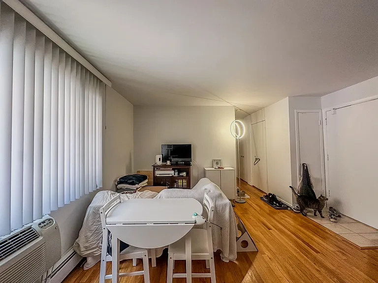 2336 N Commonwealth Ave #403 — Photo 5