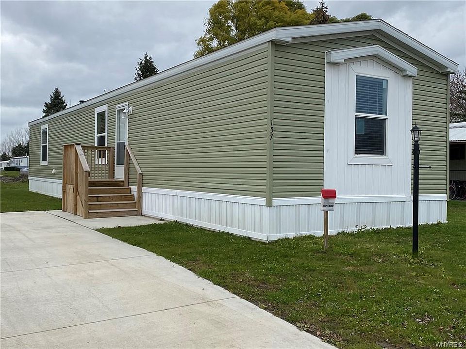 1st image of 157 Aspen St