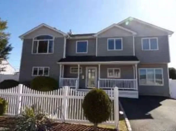 119 Morton Boulevard, Plainview, NY 11803