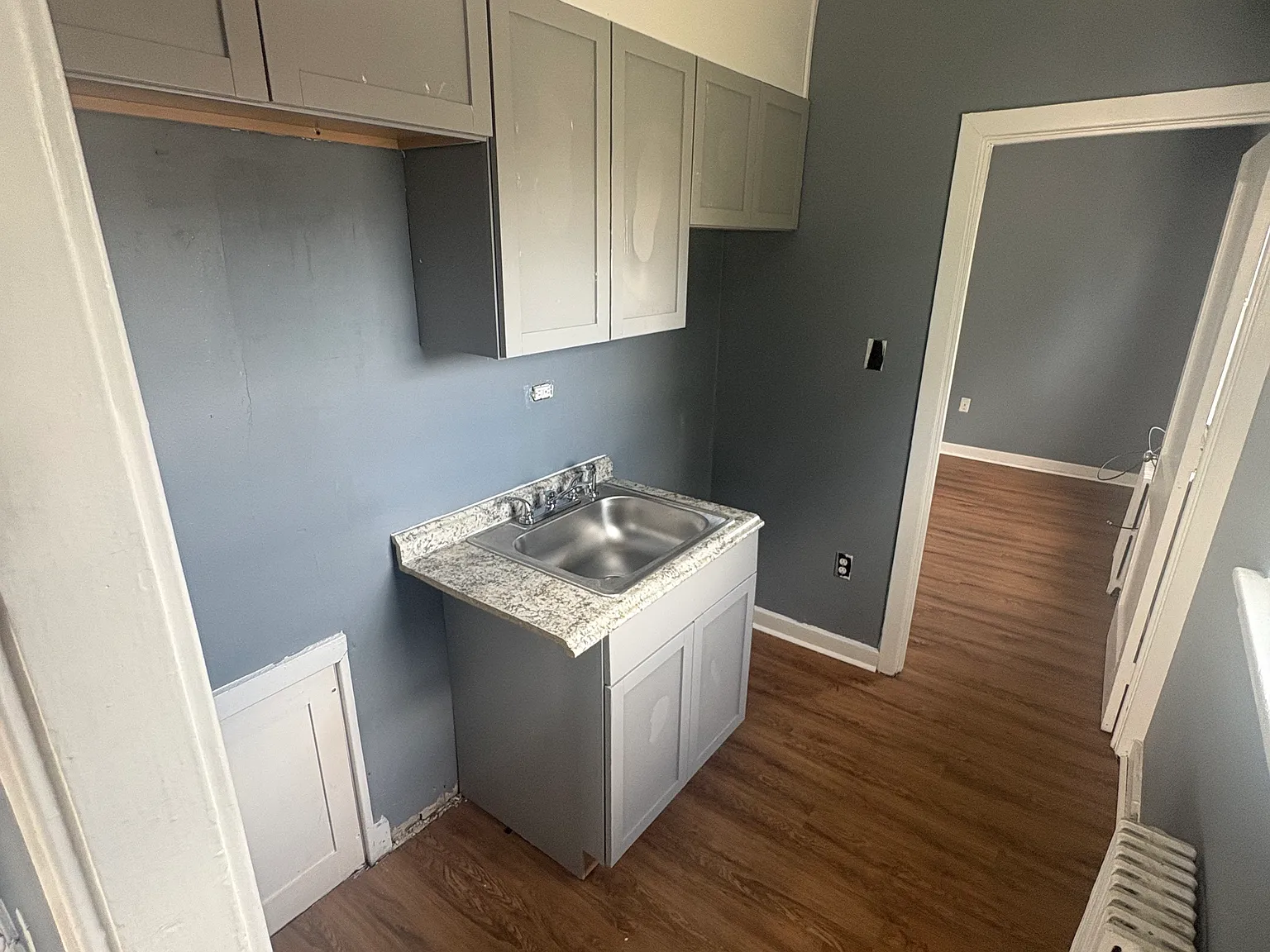 1 bed, $1,050 — Photo 2