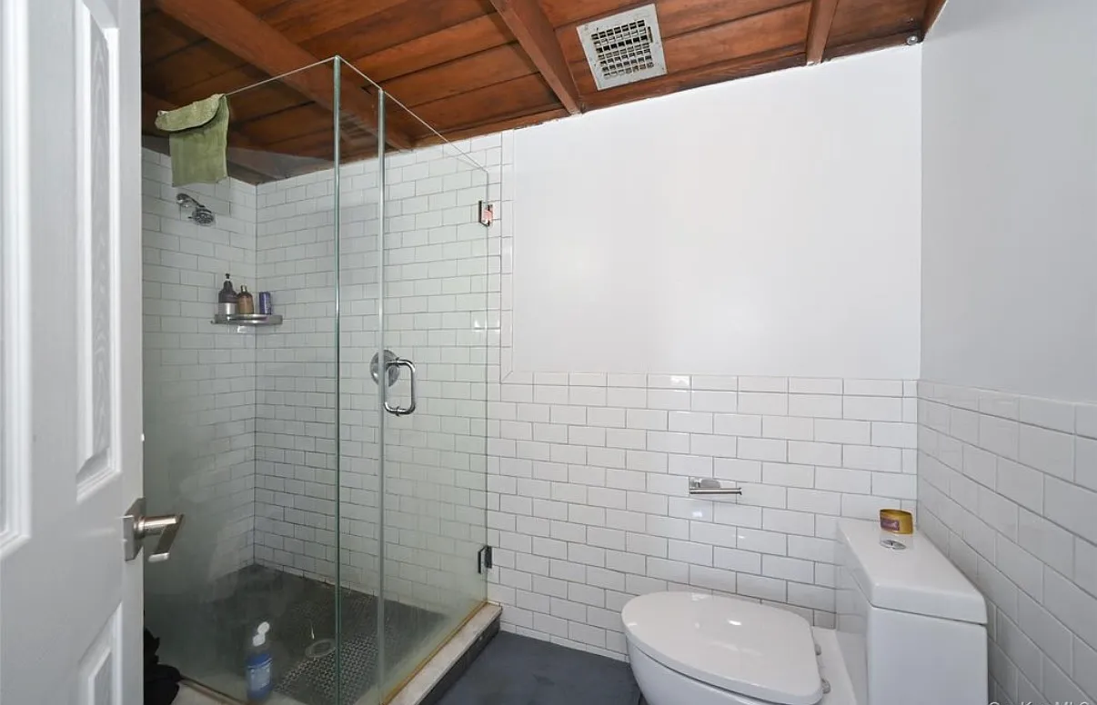 Studio, 650 sqft, $2,000 — Photo 2