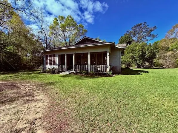 704 Davison St, Newton, TX 75966