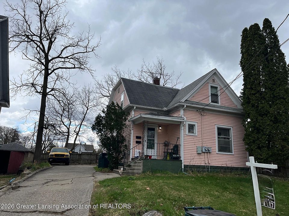 1st image of 139 Woodlawn Ave