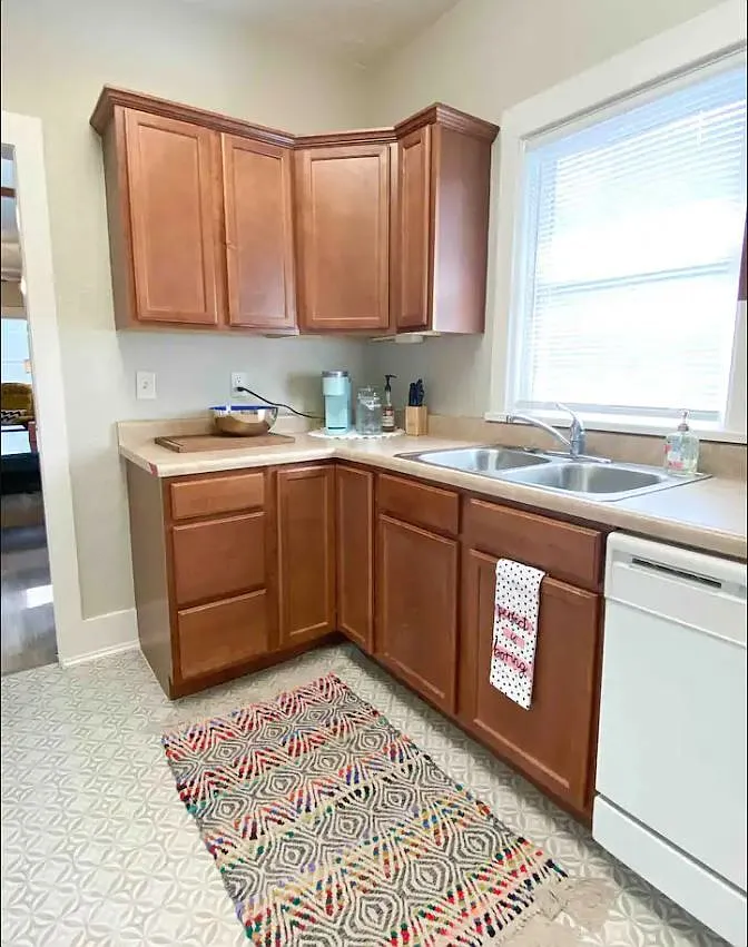 4 bed, 2.0 bath, 1728 sqft, $2,000 — Photo 4
