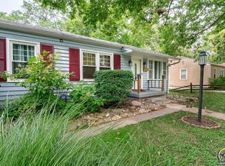 1833 SW Wayne Ave, Topeka, KS 66604