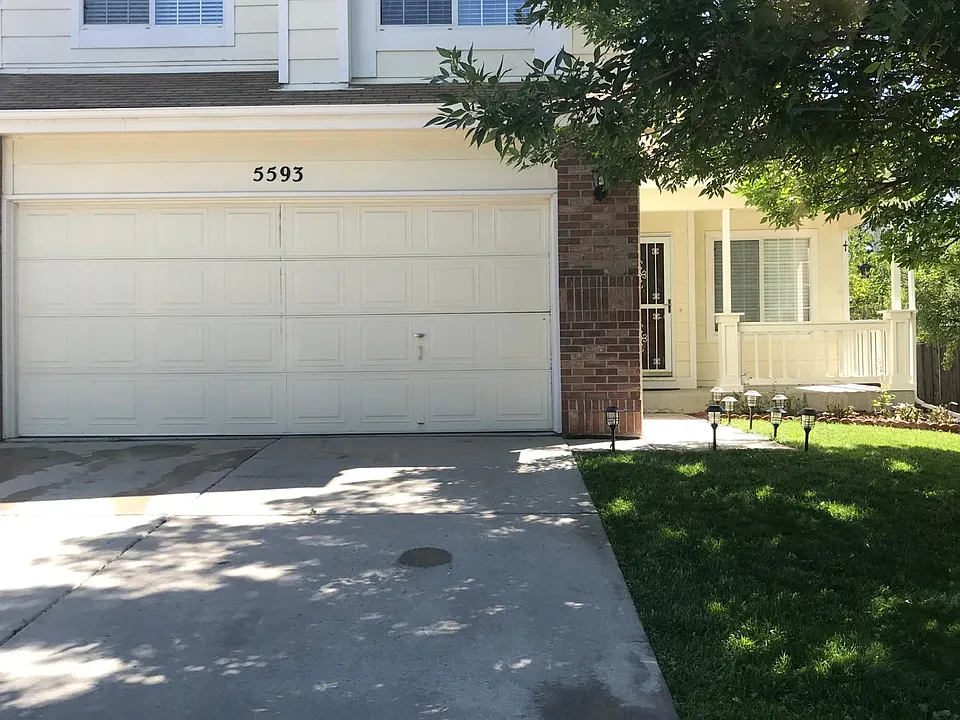 5593 W 118th Pl