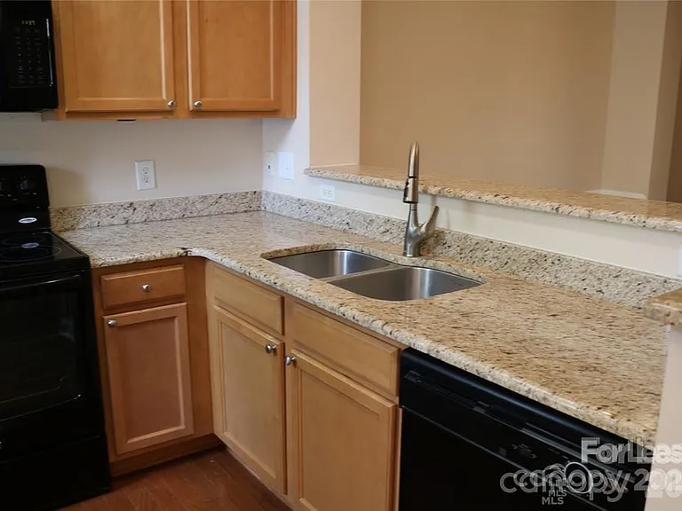 9806 Longstone Ln — Photo 13