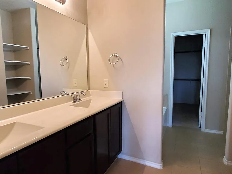133 Oriole Dr — Photo 17