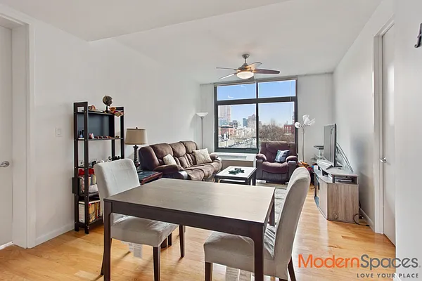 Rented by Modern Spaces | media 22