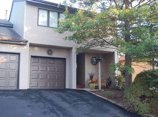 29 Hemlock Ct, Flemington, NJ 08822