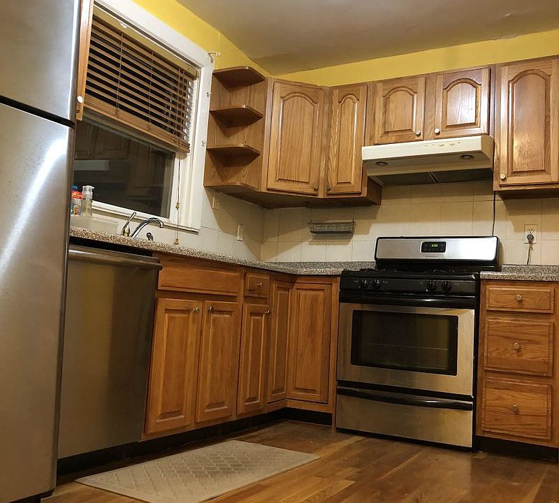 1st image of 2445 32nd St #1
