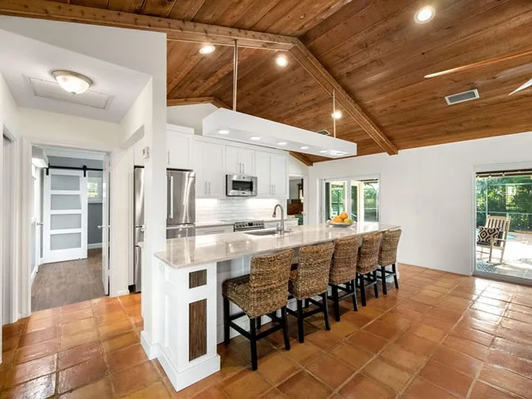 52 Birch Pl — Photo 6