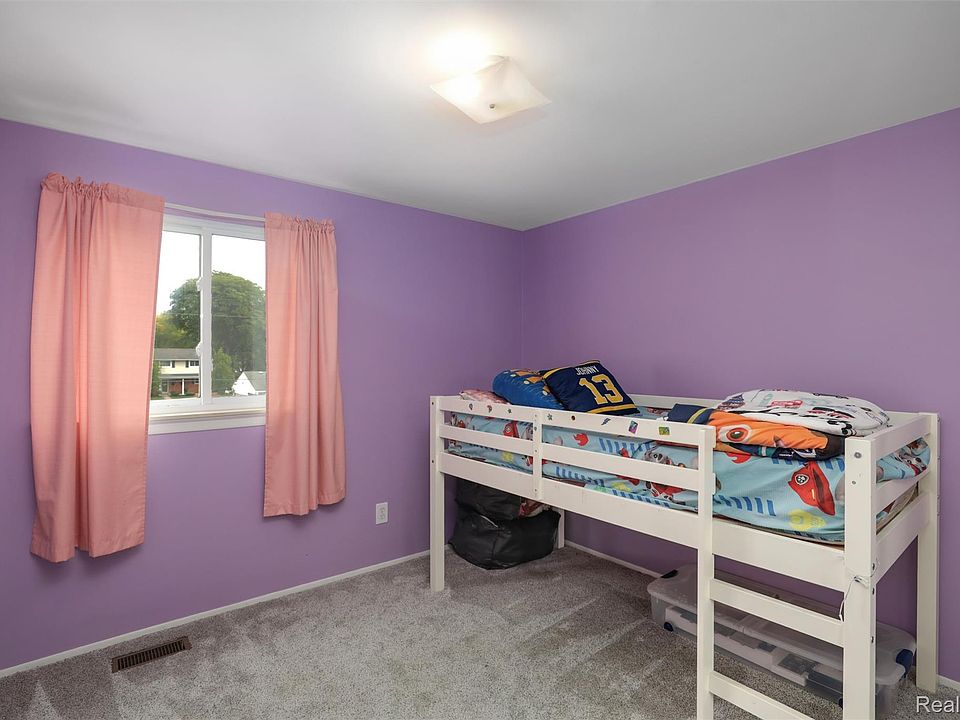 16316 Golfview St, photo 18