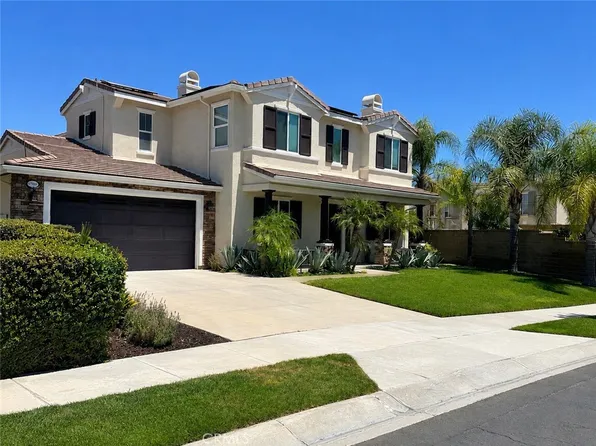 8394 Renwick Dr, Corona, CA 92883