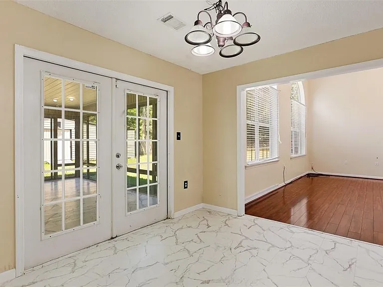 14 Sandy Pond Ct — Photo 16