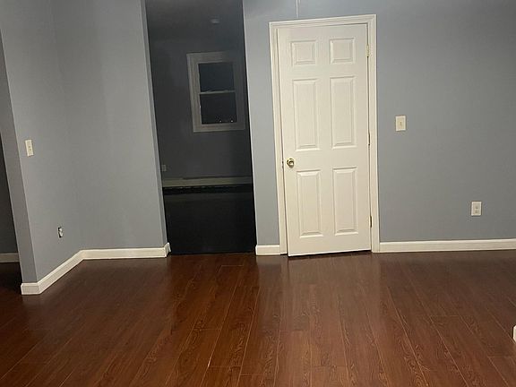 2nd image of 166 North St