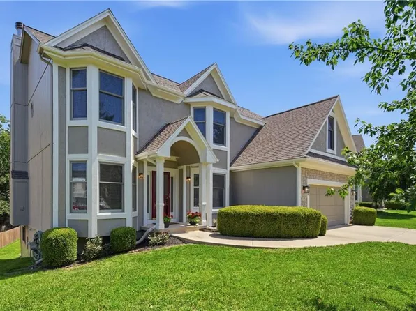 8006 W 122nd Ter, Overland Park, KS 66213